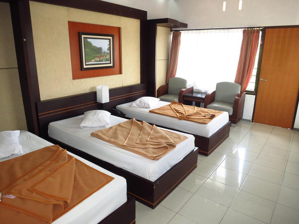 Hotel Selecta Batu  Zimmer foto