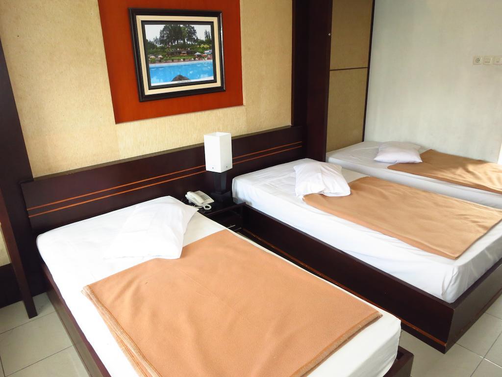 Hotel Selecta Batu  Zimmer foto