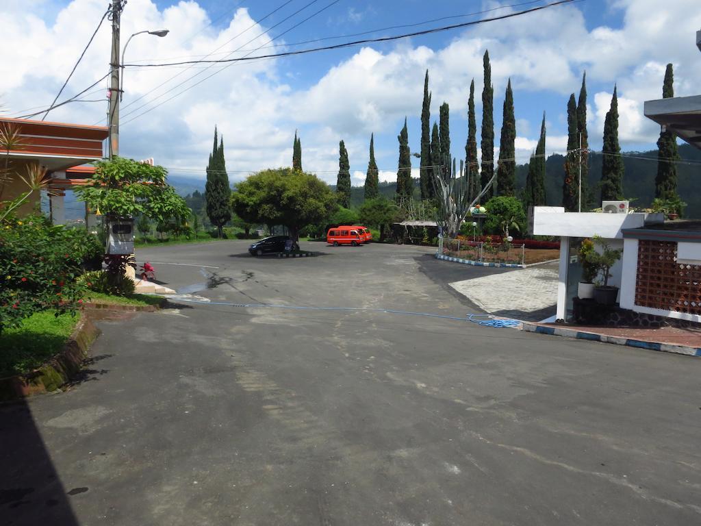 Hotel Selecta Batu  Exterior foto