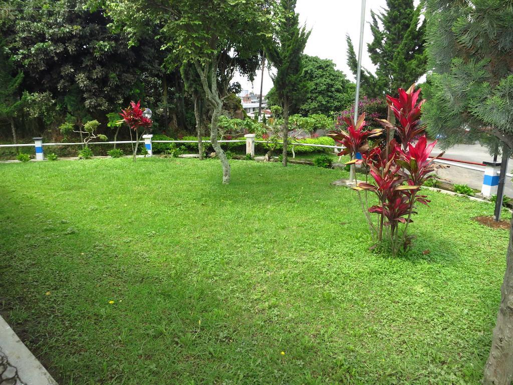 Hotel Selecta Batu  Exterior foto